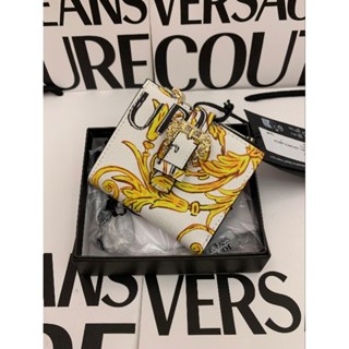 Versace COUTURE1 CONTINENTAL WALLET กระเป๋าสตางค์ใบสั้น ทักแชทสอบถามลายค่ะ