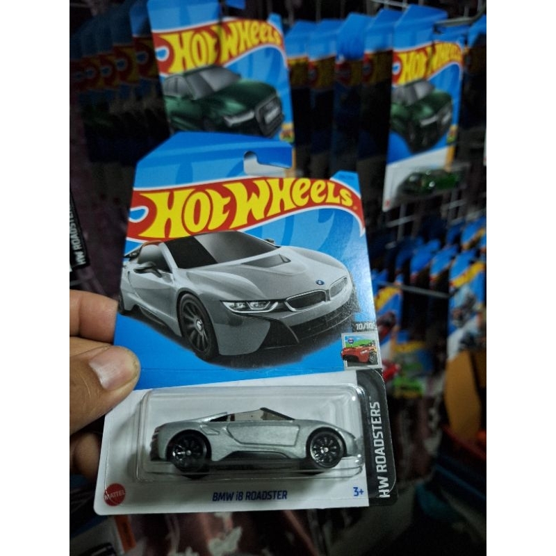 hotwheel basiccar bmwi8 roadster