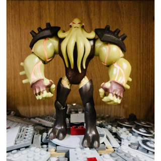 Ben 10 OMNI ENHANCED VILGAX Playmates Action Figure