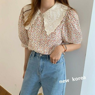 เสื้อ เชิ้ต แขนพอง คอปกลูกไม้ ลายดอก สีครีม ผ้านิ่มลื่นบางเบาใส่สบาย