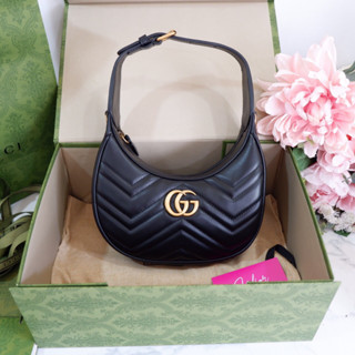 GG Marmont Half-Moon-Shaped Mini Bag งานสวยเนียบ เทียบแท้ หนังลูกวัว นิ่มสวย