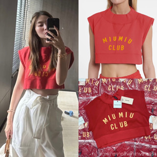 Mimi club crop❤️(350฿ฟรีส่ง) เสื้อครอปทรงแขนล้ำ สกรีนลายตามแบรนด์ ดีเทลการตัดเย็บอย่างดี เนื้อผ้าหนานุ่ม ทรงสวย valen