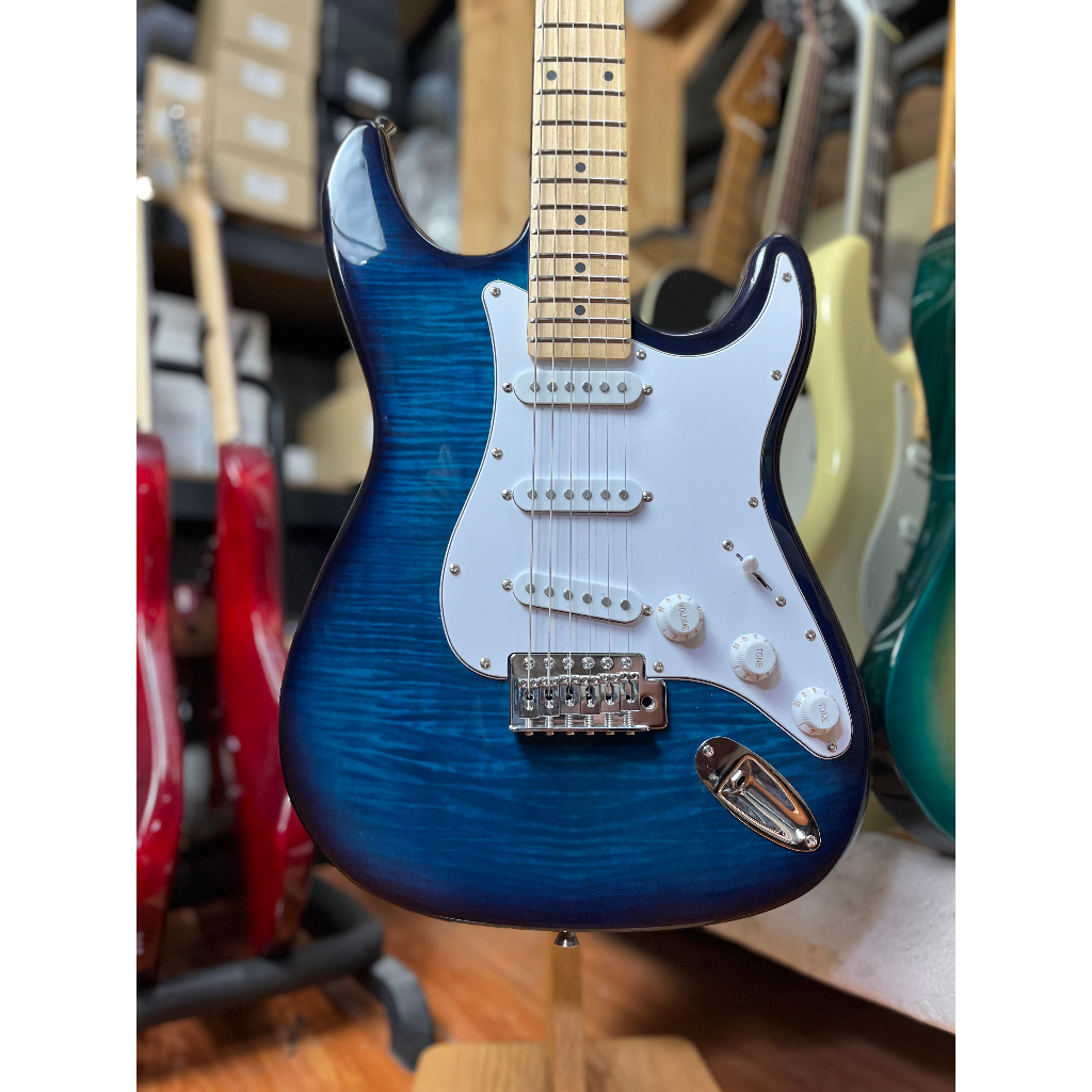 Freydis by Lavish มาพร้อมกับ Photo Flame จัดจ้าน ได้รับการ Level Fret, เปลี่ยนสายชุดใหม่ และ Setup ใ