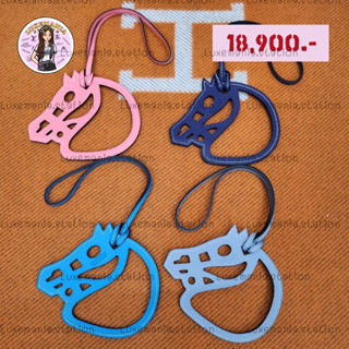👜: New!! Hermes Charm Head Horse‼️ก่อนกดสั่งรบกวนทักมาเช็คสต๊อคก่อนนะคะ‼️