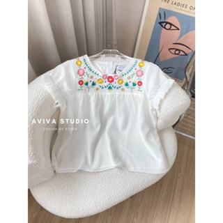 Aviva studio 🤍 🌸เสื้อแขนสั้นคอกลมปักดอกแน่นๆ