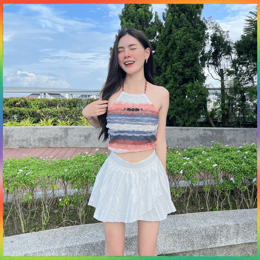MesubShop เสื้อสายเดี่ยว สายคล้องคอ ผ้าไหมพรมทอลายฉลุแต่งปักช่วงอก รุ่น ซาหริ่ม B-015-3-B