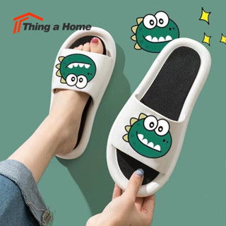 Thing a Home :รองเท้าแฟชั่น ลายจระเข้น้อยสุดคิวท์ แบบสวม วัสดุยาง Size 36 - 45 พร้อมส่ง