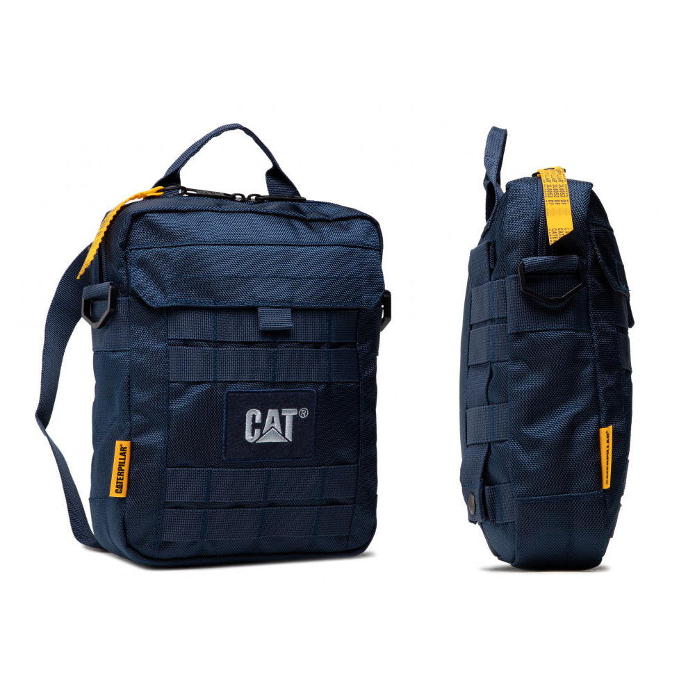 Caterpillar : กระเป๋าสะพายข้าง ใส่แท๊ปเลตได้ รุ่นนามิบ (Namib) 84036 : โทนสีเข้ม