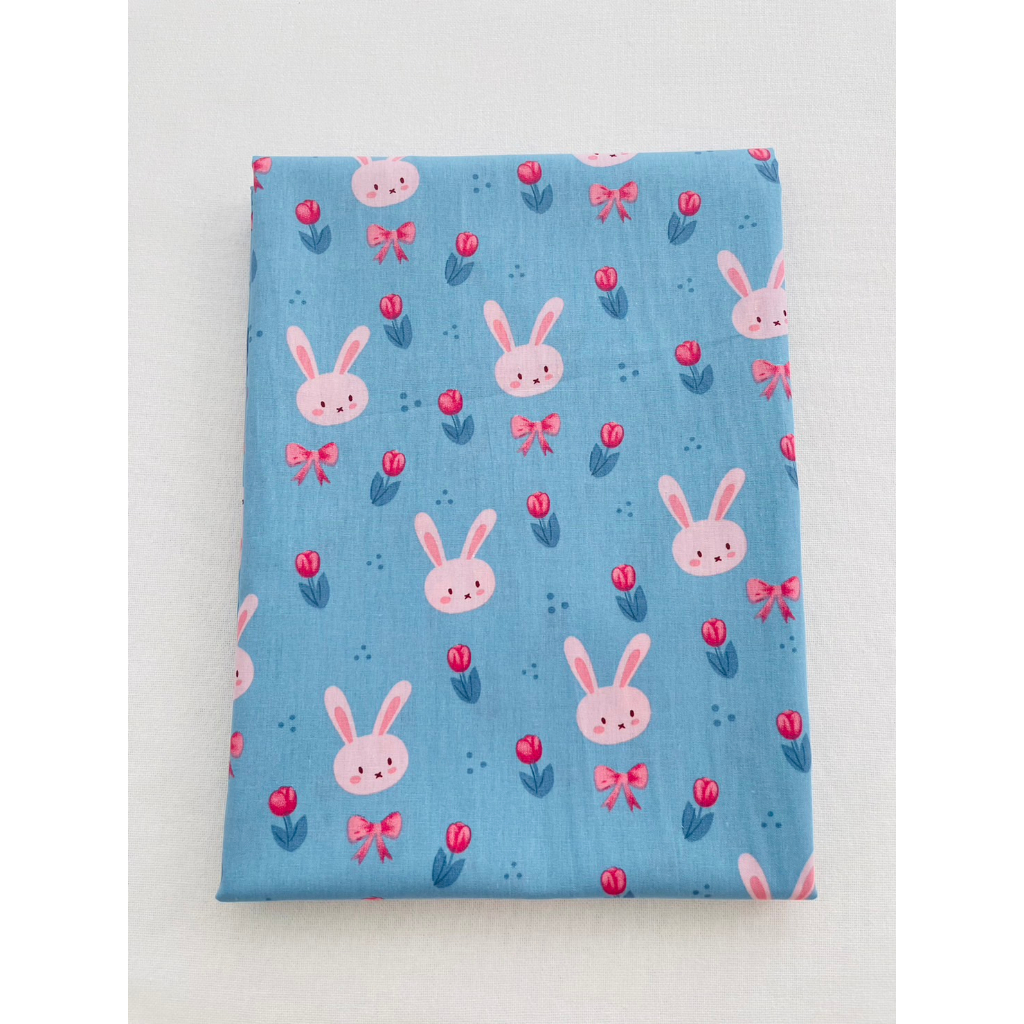 ผ้าคอตตอน poplin พิมพ์ลายกระต่าย ลายเด็กผู้หญิง ผ้าหน้ากว้าง 145 เซนติเมตร หรือ55 นิ้ว