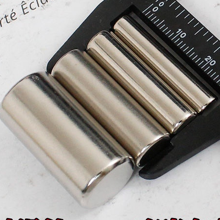 ↂแท่งแม่เหล็กแรงสูง ทรงกระบอก คอลัมน์แม่เหล็กยาว NdFeB ที่แข็งแกร่ง แท่งแม่เหล็กขนาดเล็ก แถบแม่เหล็ก