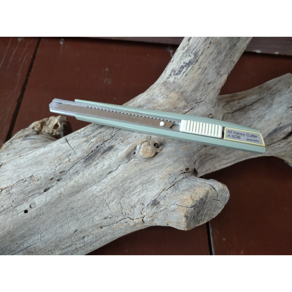 คัทเตอร์สำหรับงานทั่วไปยี่ห้อ NT A300 จากญี่ปุ่น