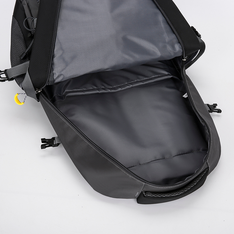Traveler Backpack 60L 40L Waterproof Outdoor Backpack กระเป๋าเป้สะพายหลัง