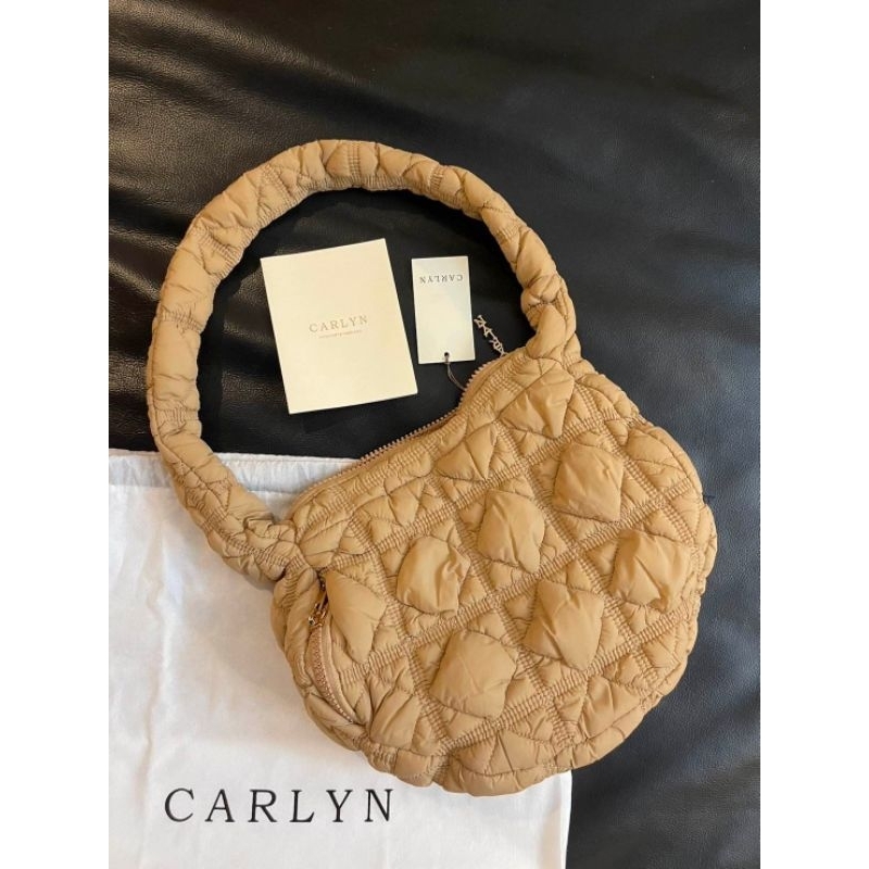 Carlyn Bag รุ่น Soft Size M สี Beige ของแท้💯%