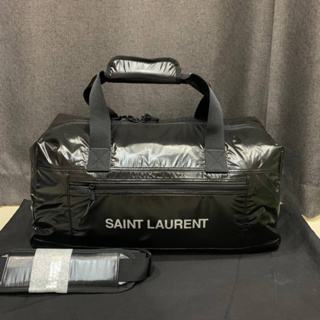 YSL SAINT LAURENT NUXX NYLON HOLDALL กระเป๋าเดินทางแบบถือ duffle bag แบรนด์วายเอสแอล อีฟแซงโรลอง ขนาด 50x26 cm