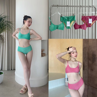 “Two piece swimsuit” มาแล้วค้า ชุดว่ายน้ำ สุดปัง มี 2 ชิ้น ตัวเสื้อใน มีฟองน้ำเสริม งานดีสุด