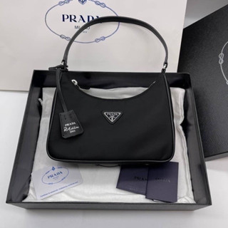 กระเป๋าถือ Prada nylon bag handle leather  ออริ 1:1 original 23 cm boxset