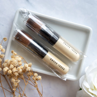 BOBBI BROWN  MINI FULL COVERAGE FACE BRUSH