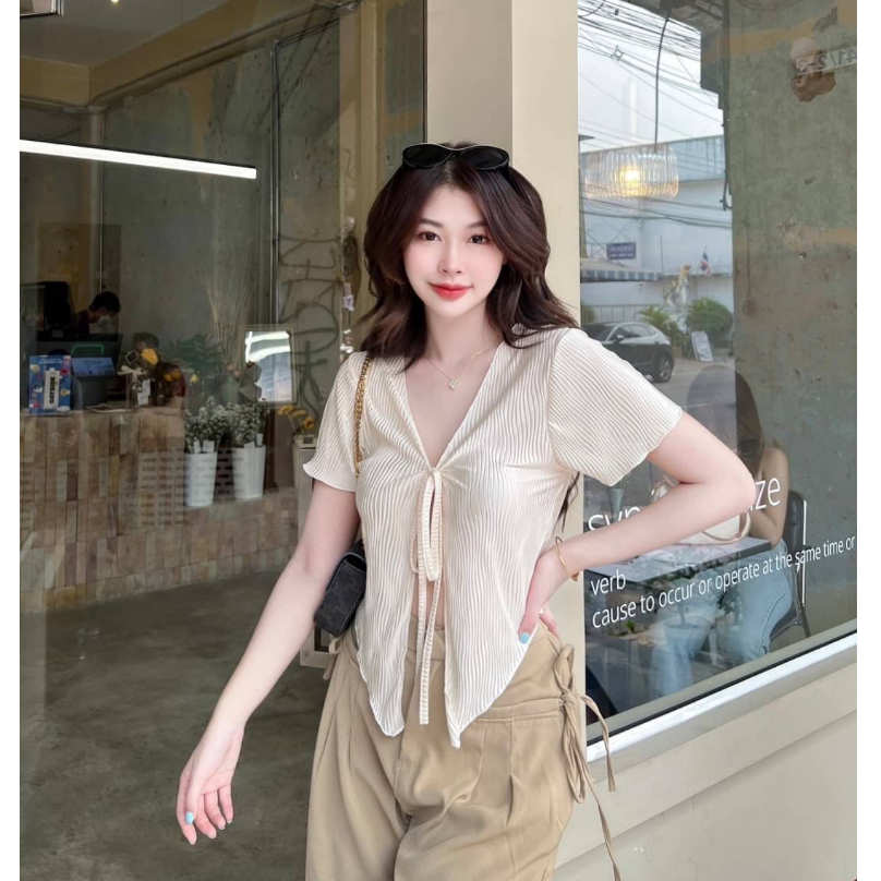 เสื้อครอปผู้หญิงผูกอก ผูกหน้า พลีทแขนสั้นสาวอวบ ป้าน Sheeny (แขนสั้น).