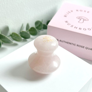 MIJEP Rose Quartz Gua Sha Mushroom กัวซาหยก - ทรงเห็ด กัวซาสำหรับนวดหน้าจากหินธรรมชาติบริสุทธิ์ 100% ตามตำรับแพทย์ศาสตร์