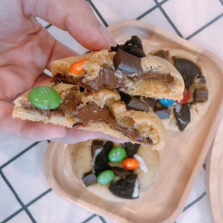 ซอฟคุกกี้ไส้ช็อคโกแล็ตท้อปปิ้งแน่นๆ อร่อย