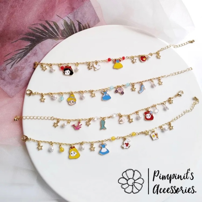 ร้านในไทยพร้อมส่ง : สร้อยข้อมือโซ่เจ้าหญิงดิสนีย์ | Ariel, Alice, Cinderella & Snow White Alloy Chain Bracelet.