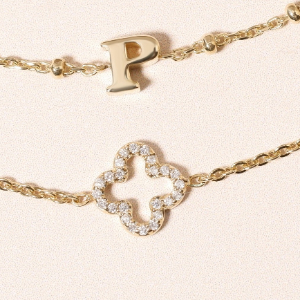 Grace Fine Jewelry سوار ذهب برسيم صغير بالألماس — صورة 3