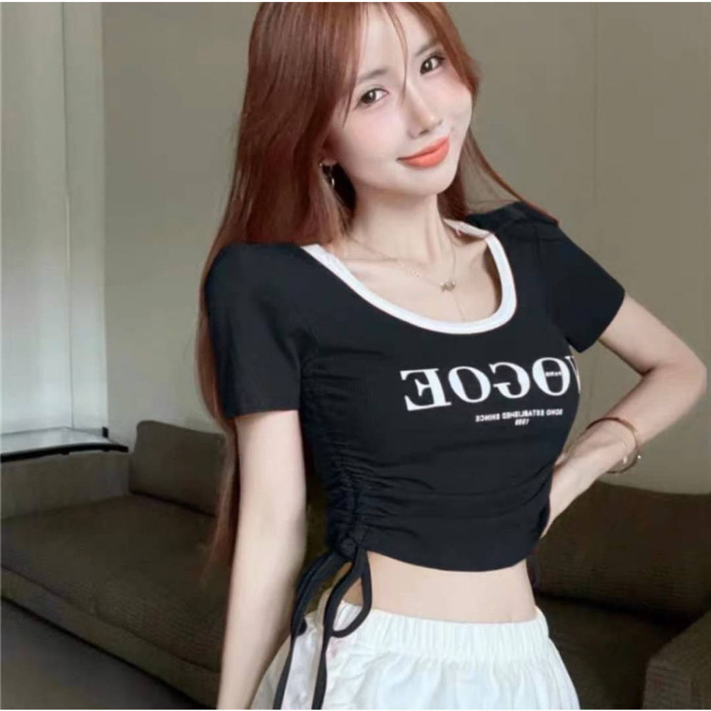 (mo1)เสื้อครอปทรงคอยูกุ้นขอบรูดเอวด้านข้างพิมพ์โลโก้ อก 32-36" เอวลอย(mo1)งานป้าย