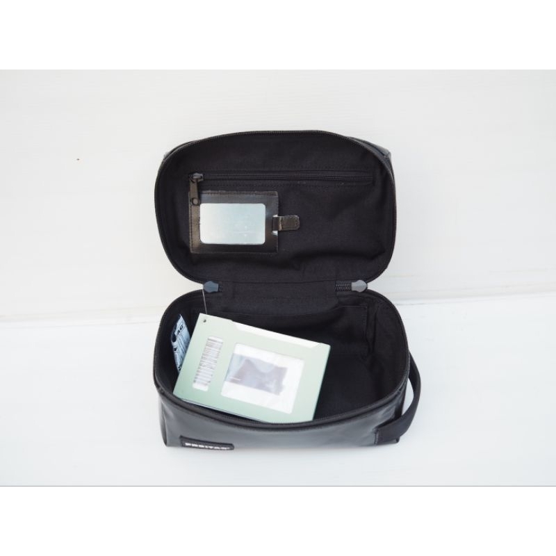 Freitag  ของแท้  อปก.มีป้ายแท็กกระดาษ พร้อมดันทรงกระเป๋า