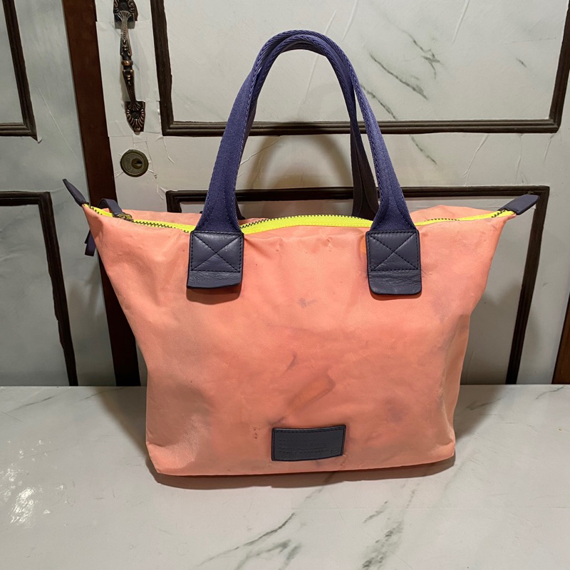 กระเป๋า marc jacobs domo arigato nylon มือสอง