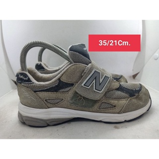 New balance Size 35 ยาว 21 รองเท้ามือสอง เด็กเล็ก เด็กโต ผู้หญิงเท้าเล็ก  ผ้าใบ  แฟชั่น ลำลอง เที่ยว