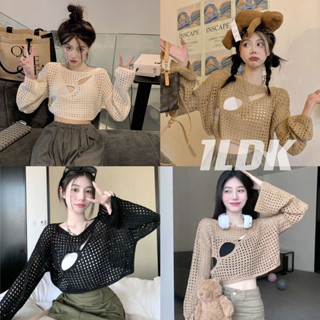 1LDK🌈พร้อมส่ง🌈เสื้อครอป(ขายแค่เสื้อด้านนอก) ผ้าตาข่าย ผ้าฉลุเซ็กซี่ แขนยาวคอกลม เว้าอก(E249)