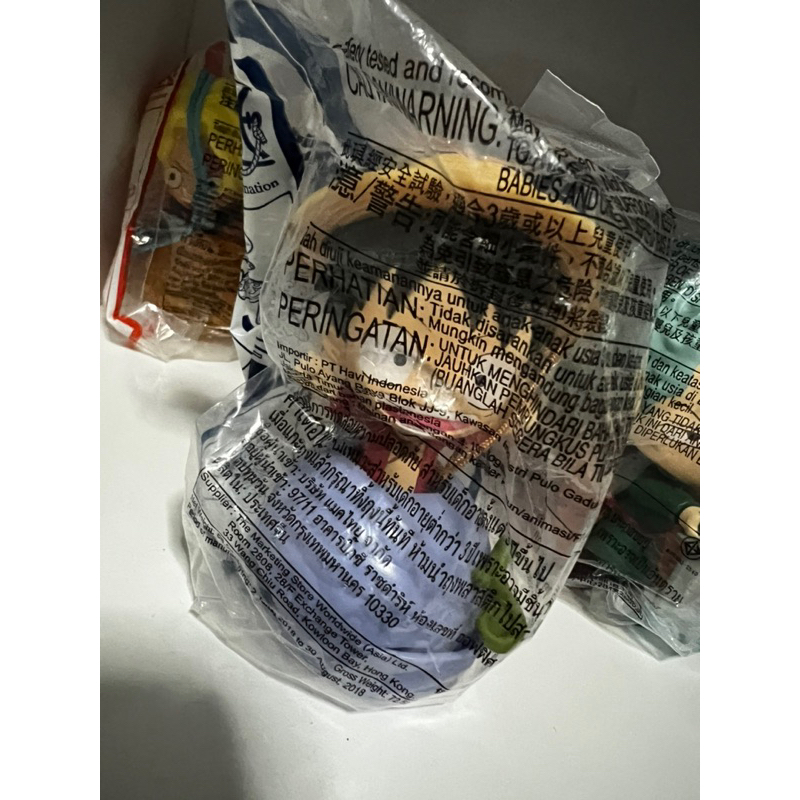 Set Mcdonald happy meal one piece ส่งฟรี