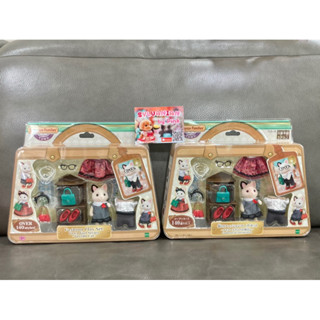 Sylvanian Fashion Play Set Town Girl Series มือ 1 กล่องญี่ปุ่น รุ่น Town Series ตัวพี่สาว Tuxedo Cat