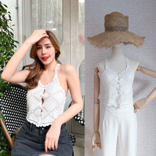 Aris knitt top เสื้อสายเดี่ยวลายฉลุสุดคิ้วท์ แต่งกระดุมหน้า เสื้อไปทะเล เสื้อใส่ Summer