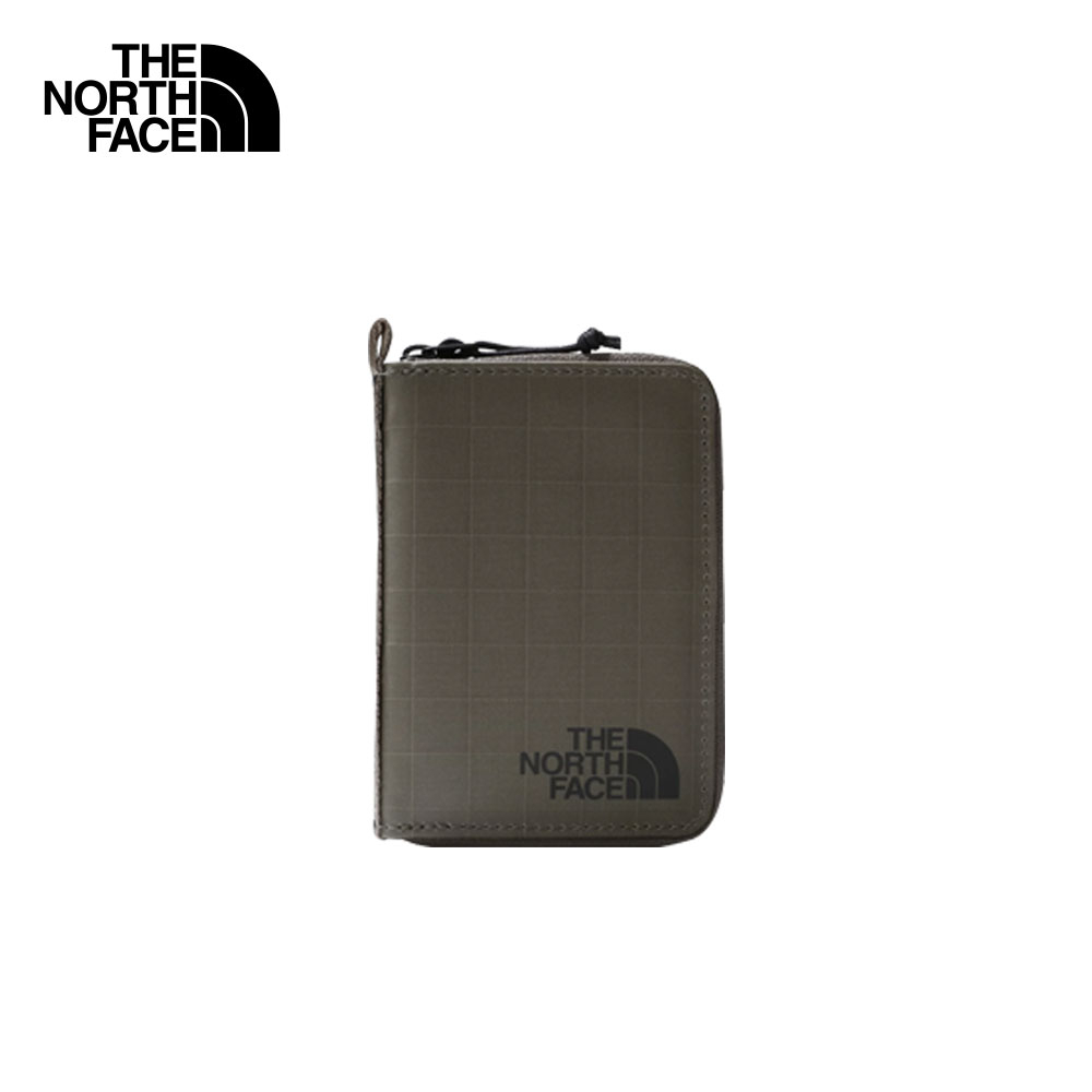THE NORTH FACE BASE CAMP VOYAGER WALLET - NEW TAUPE GREEN/TNF กระเป๋าสตางค์ UNISEX