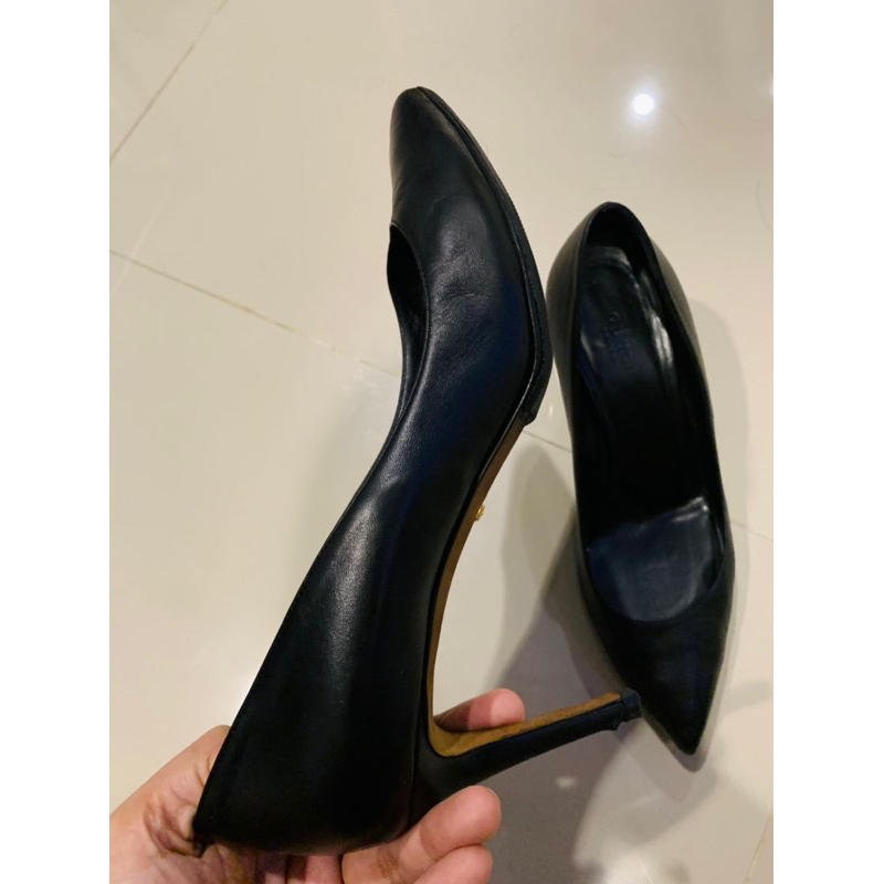 รองเท้าส้นสูง Gucci มือสอง