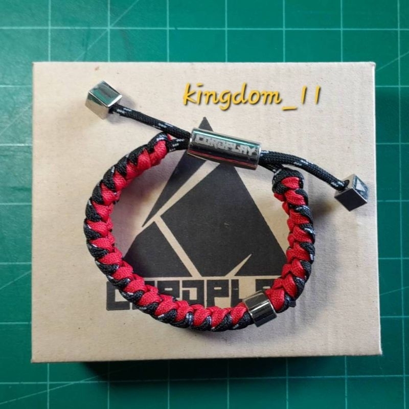 กำไลข้อมือ เชือกถัก PARACORD SHARK JAW [CordPlay] มือสอง