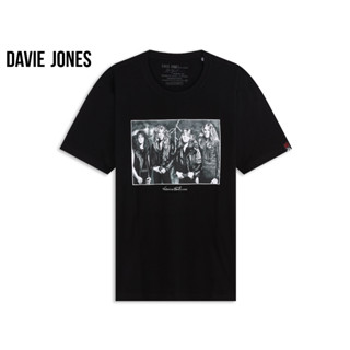 DAVIE JONES เสื้อยืดพิมพ์ลาย สีดำ Graphic Print T-Shirt in black TB0325BK