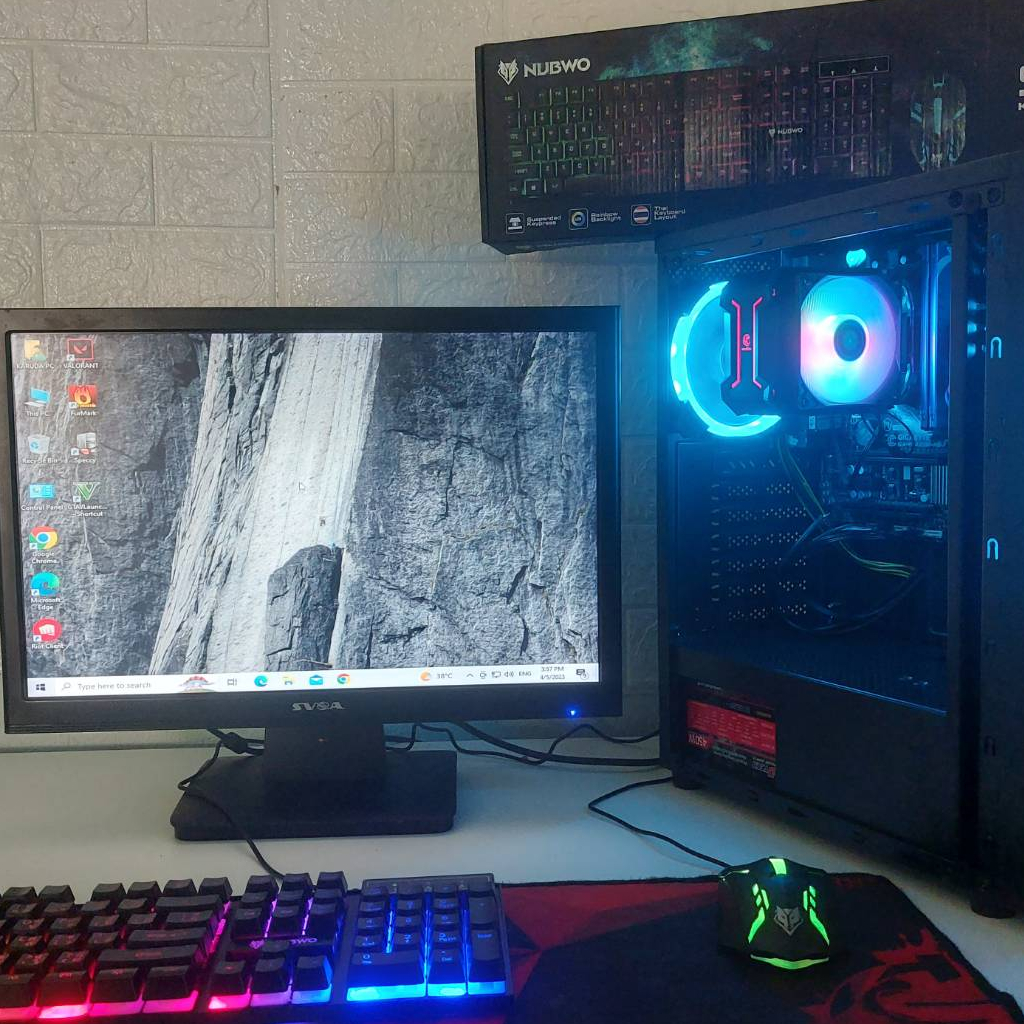 คอมพิวเตอร์ครบชุดราคาถูก  CPU A10 + RAM 8GB + SSD 128GB CASE RGB เล่นเกมส์ GTAV PUBG WARZ APEX FIFA4