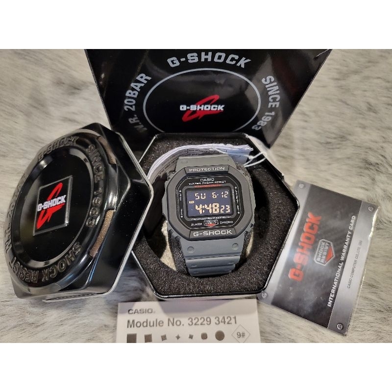 นาฬิกา Casio G-Shock รุ่น DW-5610SU-8