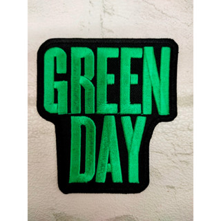 ตัวรีดติดเสื้อ Green Day ตกแต่งเสื้อผ้า หมวก กระเป๋า แจ๊คเก็ตยีนส์ Hipster Embroidered Iron On Sew on