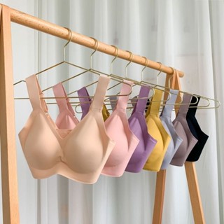 บราไร้โครง bra 3D เสื้อชั้นใน บราไร้ขอบ สปอร์ตบรา ฟองน้ำหนา ผ้านุ่มลื่น สวมใส่สบาย Softbra