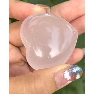 โรสควอตซ์(Rose Quartz) หินแห่งความรักและการให้อภัย