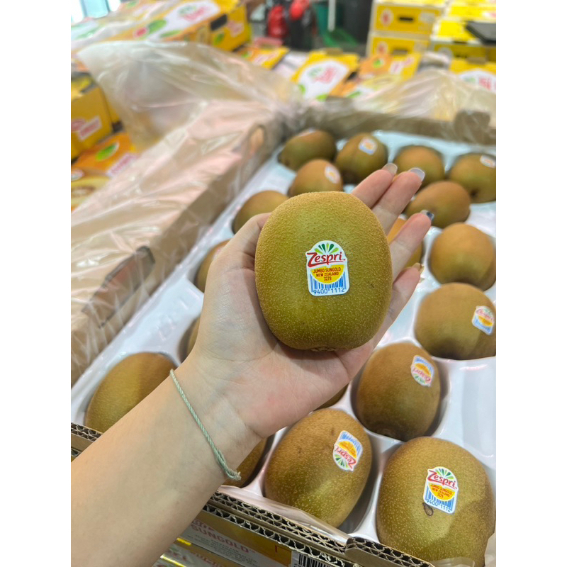 กีวี่ทองนิวซีแลนด์ Zespri กล่องเหลือง เบอร์ 22 ลูก มาเครื่อง