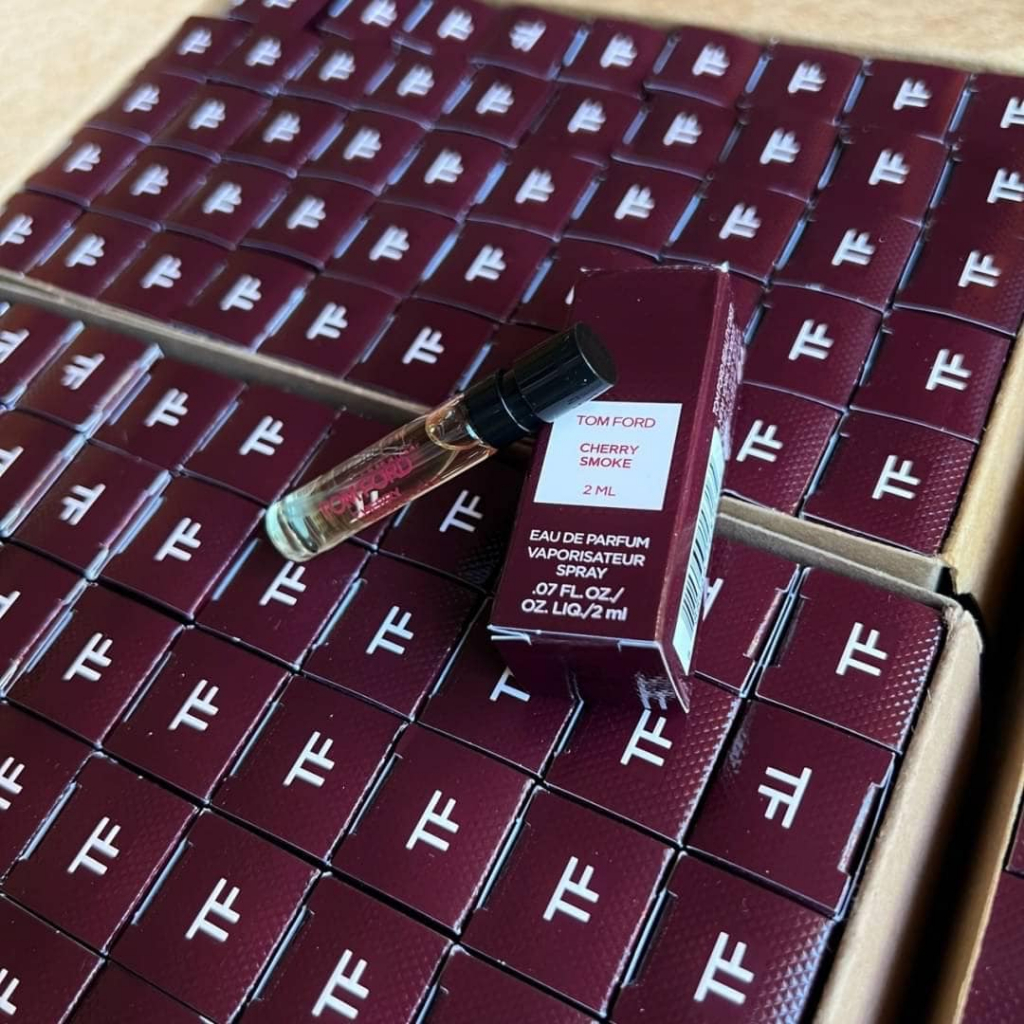 น้ำหอม TOM FORD ทอม ฟอร์ด TOM FORD น้ำหอม 2ml ขนาดทดลอง ของแท้