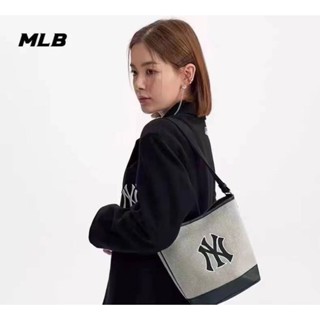 กระเป๋าทรงสปอร์ต NY Basic Big Logo Canvas Bucket Bag 003