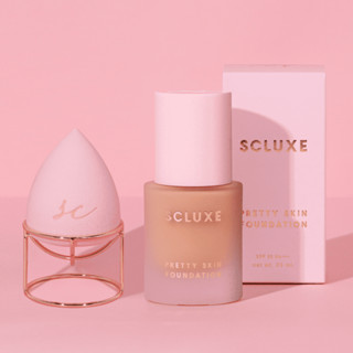 [ลด 45.- โค้ด "B2TU2D"] SCLUXE PRETTY COMPLEX SET (รองพื้นเนื้อเนื้อบางเบา แต่ปกปิด + ฟองน้ำไข่จัมโบ้)