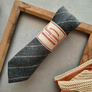 Necktie Dark Grey Herringbone with Beige Stripe - เนคไทสีเทาเข้มลายทาง ลายผ้าก้างปลา