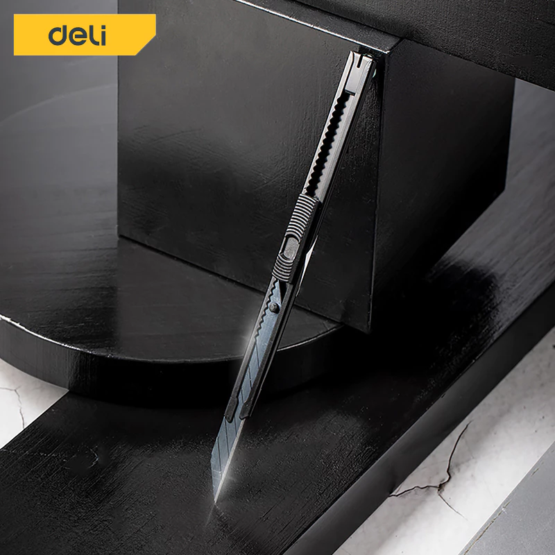 Deli คัตเตอร์ มีดคัตเตอร์ คัตเตอร์ 9mm น้ำหนักเบา พกพาสะดวก ใบมีดเฉียง 30° 60° Cutter thumbnail 3