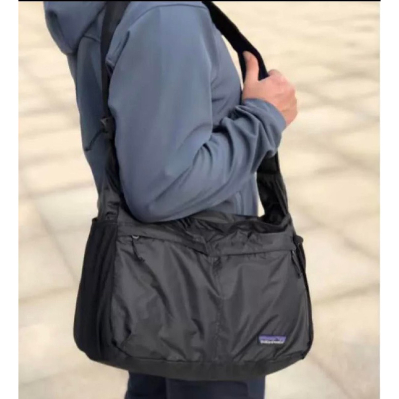 Patagonia lightweight travel courier พร้อมส่งสวยตรงปก